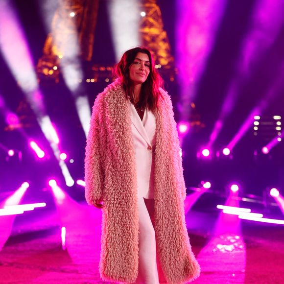 Exclusif - Jenifer Bartoli - Tournage de l'émission "La grande soirée du 31 décembre de Paris" au Musée du Quai Branly à Paris, diffusée le 31 décembre sur France 2
© Christophe Clovis / Bestimage