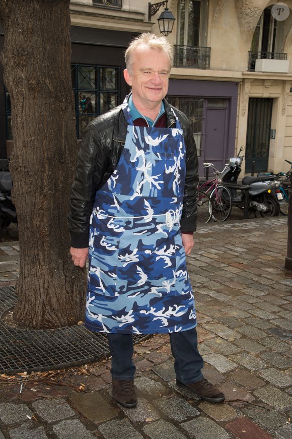 Dominique Pinon lors de la présentation de la Collection de Tabliers Zezette by Montmartre, a Paris le 17 Avril 2016.  
Crédit : AGENCE / BESTIMAGE