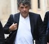 L'animateur et agent immobilier été reconnu coupable de "violences habituelles" sur une ancienne compagne.
Exclusif - Stéphane Plaza arrive à la Maison de la Chimie à Paris avec ses avocats pour donner une conférence de presse le 5 juin 2025.