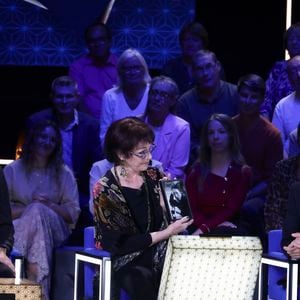 Exclusif - Laurent Gerra, Anny Duperey, Gautier Capuçon lors de l'enregistrement de l'émission "La Boîte à secrets", présentée par F.Bollaert et diffusée le 10 octobre 2025 sur France 3, dans les studios du Lendit à Saint-Denis, Seine Saint-Denis, France, le 22 septembre 2025. © Jack Tribeca/Bestimage
