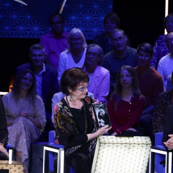 Exclusif - Laurent Gerra, Anny Duperey, Gautier Capuçon lors de l'enregistrement de l'émission "La Boîte à secrets", présentée par F.Bollaert et diffusée le 10 octobre 2025 sur France 3, dans les studios du Lendit à Saint-Denis, Seine Saint-Denis, France, le 22 septembre 2025. © Jack Tribeca/Bestimage