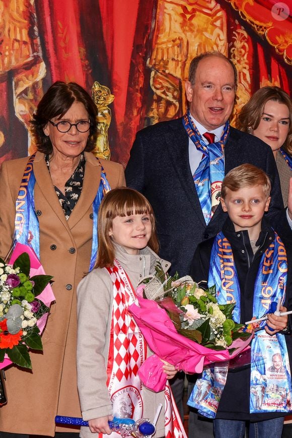 La princesse Stéphanie de Monaco, le prince Albert II de Monaco, la princesse Gabriella de Monaco, comtesse de Carladès, le prince Jacques de Monaco, marquis des Baux et Camille Gottlieb - La famille princière lors de la 46ème édition du festival international du cirque de Monte-Carlo, à Monaco, le 21 janvier 2024. © Claudia Albuquerque/Bestimage