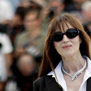 Dans une interview accordée à Marie Claire, l'actrice italienne se confie avec tendresse et humour sur ses filles, Deva et Léonie Cassel

Monica Bellucci lors du Photocall du film "Histoires De La Nuit" lors du 79ème Festival International du Film de Cannes, le 23 mai 2026.
© Jacovides/Moreau/Bestimage