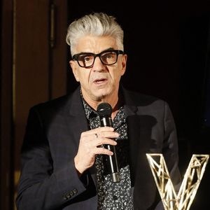 “Ça fait longtemps que l'on me dit : bon, quand vas-tu lancer un projet autour de Goldman ? Là, c'était le moment", confie l'homme de radio. 

Didier Varrod, directeur musical des antennes de Radio France - Conférence de presse des Victoires de la Musique 2023 au Casino de Paris, France, le 9 janvier 2023. © Christophe Clovis/Bestimage