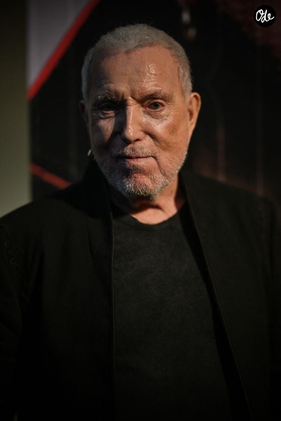 Avec "Noir et Blanc", sorti en 1986, Bernard Lavilliers abordait déjà les injustices et les combats contre l’oppression.

Une rencontre musicale avec Bernard Lavilliers pour une avant-première de son nouvel album lors du 18e Festival du film Lumière de Lyon, en France, le 13 octobre 2026. Photo de Julien Reynaud/APS-Medias/ABACAPRESS.COM