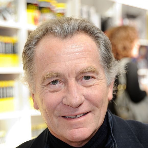 William Leymergie signant des exemplaires de son livre lors du Salon du Livre de Paris qui s'est tenu au Parc des Expositions, Porte de Versailles à Paris, France, le 23 mars 2013. Photo par Nicolas Briquet/ABACAPRESS.COM