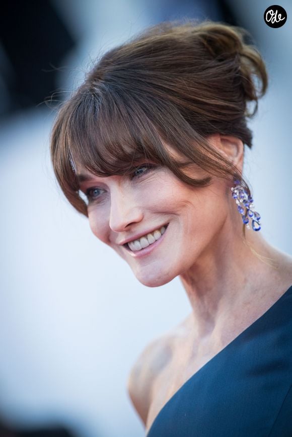 Carla Bruni Sarkozy - Montée des marches du film "Les Misérables" lors du 72ème Festival International du Film de Cannes. Le 15 mai 2019
© Jacovides-Moreau / Bestimage
