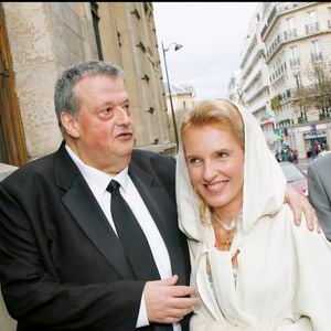 MARIAGE DE GUY CARLIER ET JOSEPHINE DARD A LA MAIRIE DU 18EME ARRONDISSEMENT A PARIS
©DOMINIQUE JACOVIDES / BESTIMAGE