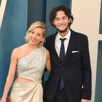 Sienna Miller et Oli Green à nouveau parents : l'actrice de 44 ans a donné naissance à son troisième enfant