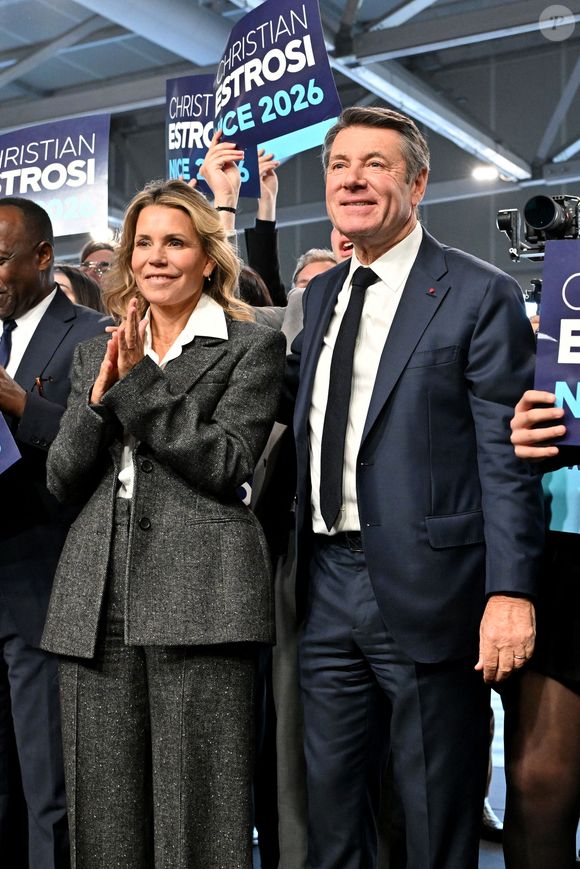 Il s'agira en tout cas d'un nouvel ami pour Bianca, la fille de Laura Tenoudji et Christian Estrosi !

Christian Estrosi, le maire de Nice, candidat pour un 4ème mandat, a lancé son premier meeting de campagne municipale sur le port de Nice au centre des congrès OcéaNice, le 22 novembre 2025. © Bruno Bebert / Bestimage