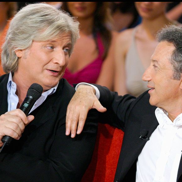 "Il est dans la vie le contraire de son image publique, sensible et délicat", a-t-il dit

Patrick Sébastien et Michel Drucker sur le plateau de "Vivement dimanche" © Guillaume Gaffiot/Bestimage