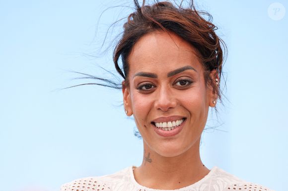 Amel Bent pose lors du photocall "Ma frere" au 78ème Festival de Cannes au Palais des Festivals le 22 mai 2025 à Cannes, France. Photo by Shootpix/ABACAPRESS.COM