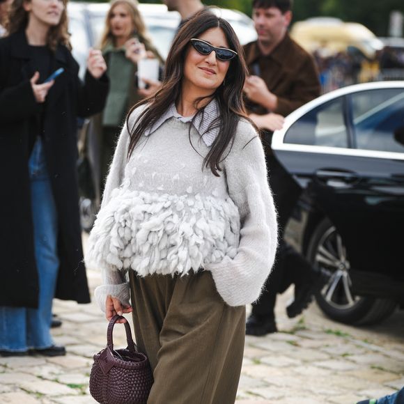 “On me parlait en arabe, on me disait machin… et donc je souriais bêtement et je disais : ‘Ouais, ouais, ouais…’ et en fait j’ai compris l’erreur”, conclut-elle

Geraldine Nakache au défilé Loewe Collection Femme Prêt-à-Porter Printemps/Eté 2025 lors de la Fashion Week de Paris (PFW) le 27 septembre 2024.

© Lucia Sabatelli / Bestimage