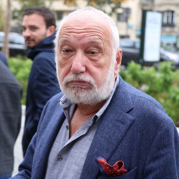 François Berléand - Les célébrités aperçues à proximité des studios de RTL à Neuilly-sur-Seine, le 15 octobre 2025. Agence / Bestimage