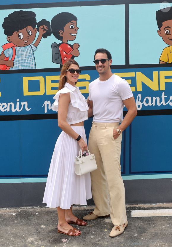 Iris Mittenaere et El Glaoui - Madame D.Ouattara, Première Dame de la Côte d'Ivoire, accompagnée de Madame D.Tshisekedi, Première Dame du Congo, a inauguré la Case des Enfants, reconstruite suite aux fonds récoltés lors du Gala 2022 de la Fondation "Children of Africa", à Abidjan. Le 1er mars 2024
Dominique Jacovides / Bestimage