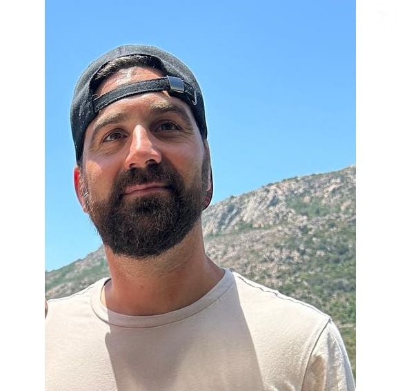 Matthieu Vieira a annoncé à ses abonnés Instagram qu'il allait quitter son appartement pour déménager dans une maison.

Laure et Matthieu de "Mariés au premier regard".

Photo : Instagram