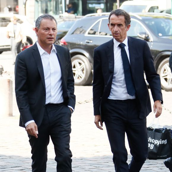 Marc-Olivier Fogiel, Alexandre Bompard - Arrivées aux obsèques de Philippe Labro en l'église de Saint-Germain-des-Prés à Paris le 13 juin 2025. © Dominique Jacovides - Christophe Clovis / Bestimage