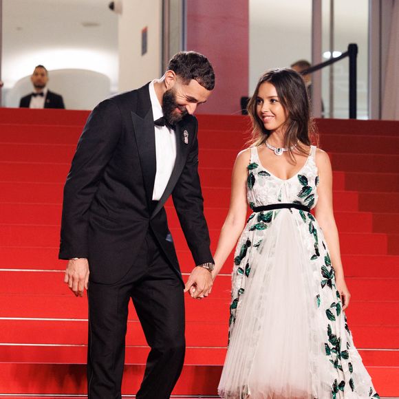 Karim Benzema et sa compagne Lyna Khoudri à la descente des marches du film « 13 jours 13 nuits » lors du 78ème Festival International du Film de Cannes. Le 23 mai 2025
© © Jacovides-Moreau / Bestimage / Bestimage
