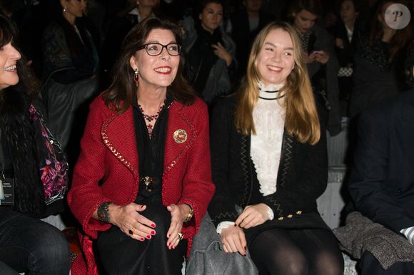 La princesse Caroline de Hanovre et la princesse Alexandra de Hanovre assistent au défilé de mode Chanel Metiers d'Art 2015/16 à Cinecitta à Rome, Italie, le 01 décembre 2015. Photo by Alessia Paradisi/ABACAPRESS.COM