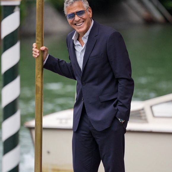 George Clooney durant la 82e édition du Festival international du film de Venise (La Mostra, ndlr) le mercredi 27 août 2025 en Italie. 
Crédit : Backgrid UK/ Bestimage