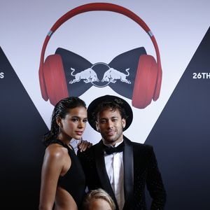 Avec Bruna Biancardi, il a eu la petite Mavie en 2023

Neymar Jr avec sa compagne Bruna Marquezine et son fils Davi Lucca da Silva - Anniversaire du joueur de football du Paris Saint-Germain (PSG), le brésilien Neymar Jr qui fête ses 26 ans au Pavillon Cambon (1er arrondissement) à Paris, France, le 4 février 2018. ©Benjamin Cremel/Red Bull Content Pool via Bestimage