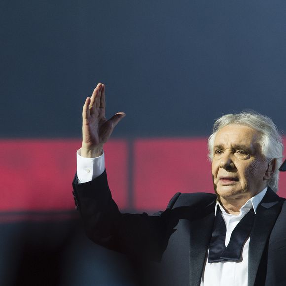 Michel Sardou - Ultime concert de Michel Sardou pour la dernière date de son spectacle "La dernière danse" à la Seine Musicale à Boulogne-Billancourt le 12 avril 2018. Le chanteur a rassemblé plus de 400 000 spectateurs pour une tournée de 82 concerts.  © Pierre Perusseau/Bestimage