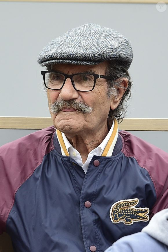 Gérard Hernandez dans les tribunes lors des internationaux de tennis de Roland Garros à Paris, France, le 30 mai 2019. © Jean-Baptiste Autissier/Bestimage