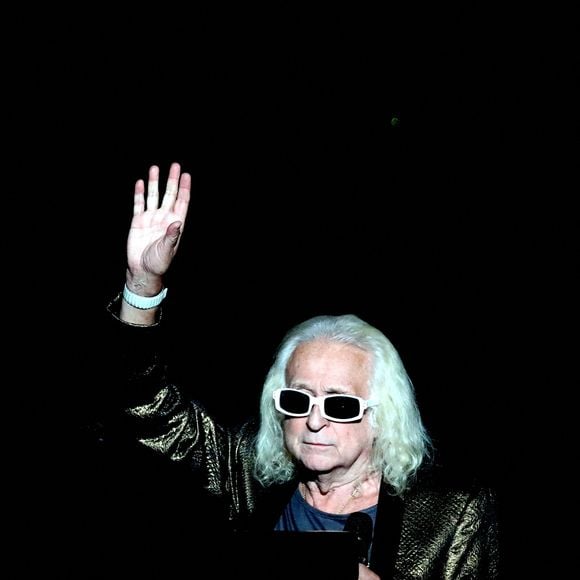 Michel Polnareff à l'enregistrement de l'émission "Le gala des Pièces Jaunes, le concert événement" au Zenith de Paris, diffusée le 28 janvier sur France 2. Le 25 janvier 2023. © Dominique Jacovides / Bestimage
