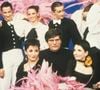 Triste nouvelle pour la famille Petit. Valentine, la fille de la célèbre danseuse Zizi Jeanmaire et de son mari Roland Petit, est décédée
Archives - Valentine Petit, Jean-Christophe Averty, Zizi Jeanmaire sur un plateau de télévision @Bernard LEGUAY via Bestimage