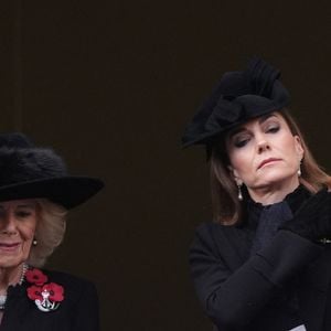 La reine Camilla et la princesse de Galles lors de la cérémonie du dimanche du Souvenir au Cénotaphe de Londres, Royaume-Uni, le 9 novembre 2025. Photo by Jonathan Brady/PA Wire/ABACAPRESS.COM