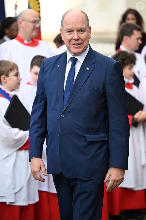 Le prince Albert II de Monaco quitte la cérémonie annuelle de célébration du Commonwealth Day à l'abbaye de Westminster, à Londres. Backgrid UK/ Bestimage