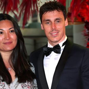 "Matchy Matchy with my baby", peut-on lire en légende. 

Louis Ducruet et sa femme Marie lors de la soirée de gala du Grand Prix de Formule 1 de Monaco à la salle des étoiles au Monte-Carlo Sporting à Monaco le 25 mai 2025.  © Claudia Albuquerque / Bestimage