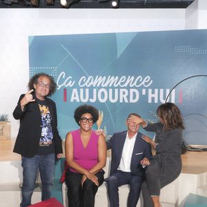 Exclusif - Laurent Karila, Amina Yamgnane, Marc Geiger, Faustine Bollaert - - La nouvelle saison de l'émission "ça commence aujourd'hui" sur France 2.

Paris le 1er septembre 2023.

© Jack Tribeca / Bestimage