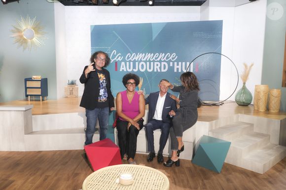 Exclusif - Laurent Karila, Amina Yamgnane, Marc Geiger, Faustine Bollaert - - La nouvelle saison de l'émission "ça commence aujourd'hui" sur France 2.

Paris le 1er septembre 2023.

© Jack Tribeca / Bestimage