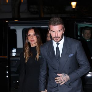 Sur les réseaux, elle a écrit : "Merci à ma famille et surtout David — mon mari, et investisseur original. Je ne pourrais pas être plus reconnaissant, tu es tout pour moi".

David Beckham à la sortie de l'Hôtel La Réserve à Paris, le 26 janvier 2026.

Photo : Backgrid USA / Bestimage