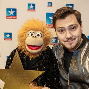 Jeff Panacloc et Jean-Marc à la première du film "Jeff Panacloc : À la poursuite de Jean-Marc" au Kinepolis de Lomme, France, le 25 novembre 2023. © Stéphane Vansteenkiste/Bestimage