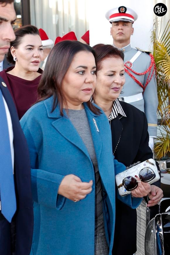 Le roi du Maroc Mohammed VI et son fils Hassan accueillent le roi Felipe VI et la reine Letizia d'Espagne à l'aéroport de Rabat le 13 février 2019.