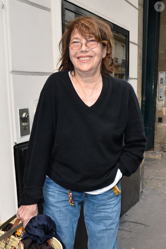 Ils entretenaient une relation fusionnelle, Jane Birkin ayant été pour lui une seconde mère après la disparition de Kate Barry.

Jane Birkin lors du lancement officiel de l'association Serge Gainsbourg au cabaret Don Camilo à Paris, le 2 avril 2017.

© Guirec Coadic/Bestimage