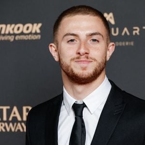 Le célèbre YouTubeur Michou était aussi de la partie !
Miguel Mattioli (Michou) au photocall de la 69ème cérémonie du Ballon D'Or 2025 au théâtre du Châtelet à Paris, France, le 22 septembre 2025. © Cyril Moreau/Bestimage