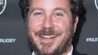 40 ans après le départ de Coluche, son fils aîné Romain a hérité d'un rôle de premier plan au sein des Resto du Cœur