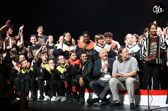 Exclusif - Jamel Debbouze (parrain du parrain du Trophée d'Impro Culture & Diversité) et Marc Ladreit de Lacharrière (fondateur de la Fondation Culture & Diversité) et Stéphane Braunschweig (directeur De L’Odéon‐Théâtre De L’Europe) - Finale Nationale du Trophée d'Impro Culture et Diversité 2023 à l'Odéon Théâtre de l'Europe de Paris, France, le 20 juin 2023.© Coadic Guirec/Bestimage