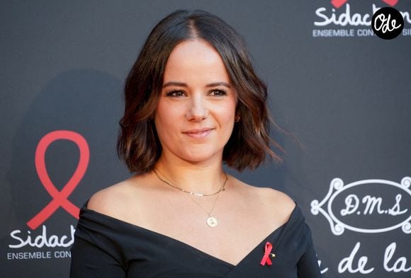 Après la parution de son dernier album, "Blonde", en 2014, Alizée s’est éloignée de la scène musicale avant de faire un retour remarqué les 7 et 8 septembre derniers à L’Olympia.

Alizée au dîner de la mode Sidaction 2026 au lycée Carnot à Paris le 9 juillet 2026. © Anne-Sophie Guebey / Bestimage