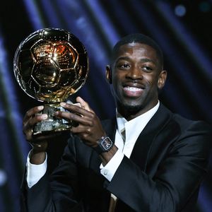 Ousmane Dembele, réagit après avoir remporté le Ballon d'Or masculin lors de la cérémonie de remise du Ballon d'Or France Football 2025 au Théâtre du Chatelet à Paris, France, le 22 septembre 2025. © Xinhua/ABACA