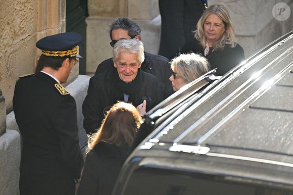 Il n'a pas pu retenir ses larmes 

Bernard d'Ormale arrivant à l'église Notre-Dame de l'Assomption, pour la cérémonie funéraire de l'actrice française Brigitte Bardot, à Saint-Tropez, dans le sud-est de la France, le 7 janvier 2026. L'actrice française Brigitte Bardot, symbole de la libération sexuelle dans les années 1950 et 1960, qui s'est réinventée en défenseuse des droits des animaux et a embrassé des opinions d'extrême droite, est décédée le 28 décembre 2025 à l'âge de 91 ans. Photo par Julien Reynaud/APS-Medias/ABACAPRESS.COM