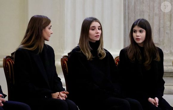 La princesse Clotilde Courau et ses filles les princesses Vittoria et Luisa lors de la veillée funèbre du prince Victor-Emmanuel de Savoie, en l'Eglise de Sant'Uberto à Turin le 9 février 2024. 
© Dominique Jacovides/Bestimage
