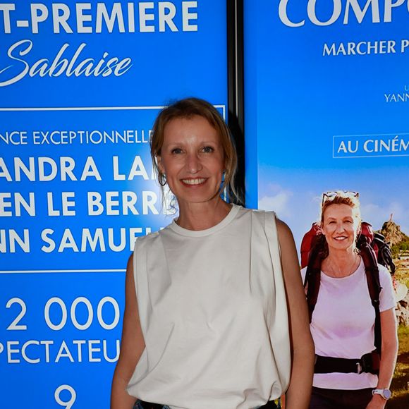 C'est dans le village d'Anduze qu'elle possède un mas familial où elle vient très souvent se ressourcer...

Alexandra Lamy lors de la première du film "Compostelle" au cinéma Le Grand Palace aux Sables-d'Olonne le 19 mars 2026. Crédit Noël Carrier / Bestimage