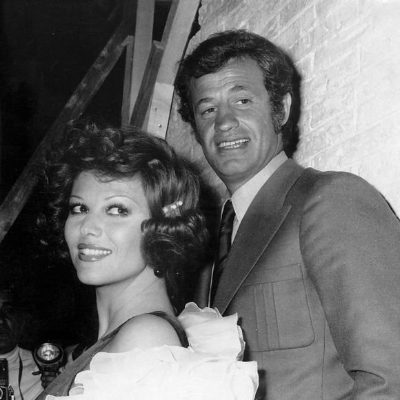 14 mai 1972 à Nice, l'acteur français Jean-Paul Belmondo arrive aux studios Victoria avec Claudia Cardinale. 

©Keystone Press Agency/ZUMA Press Wire