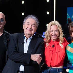 Pascal Obispo, Pierre Perret, Natasha St Pier, Faustine Bollaert lors de l'enregistrement de l'émission "La boîte à Secrets" à Paris, qui sera diffusée le 9 septembre sur France 3.

© Tiziano Da Silva / Bestimage
