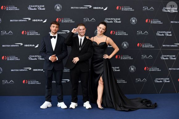 Inoxtag, Michou et Elsa Bois au photocall de la cérémonie d'ouverture de la 61ème édition du Festival de Télévision de Monte-Carlo au Grimaldi Forum, à Monaco, le 17 juin 2022. © Bruno Bebert/Bestimage