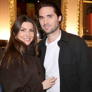 Candice Pascal et son compagnon Quentin Loyer - Générale de la comédie musicale "Victor Lustig, l'homme qui vendit la Tour Eiffel" au théâtre Bobino à Paris le 22 octobre 2025. © Cédric Perrin/Bestimage